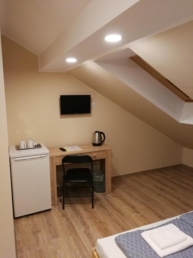 Viesbutis Kelyje Hotel Utena Luaran gambar