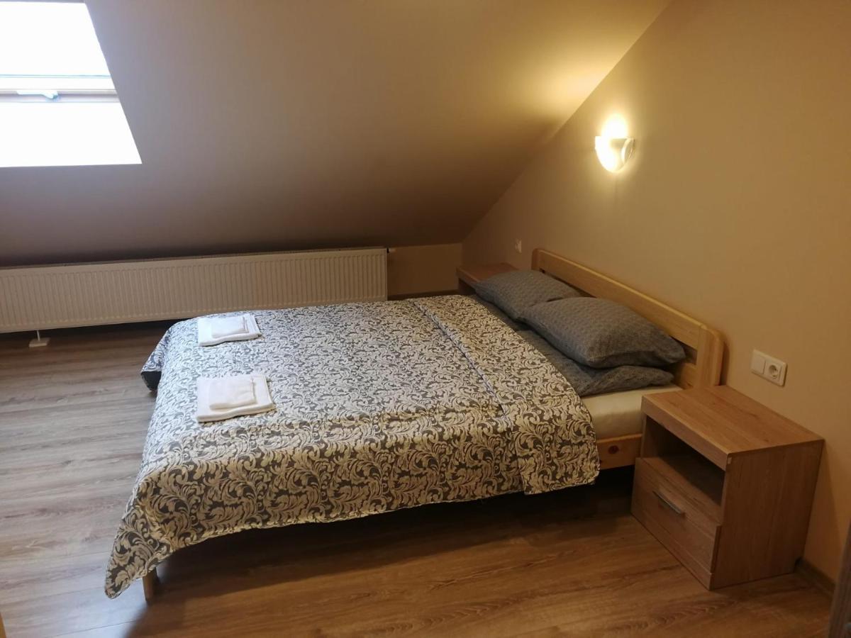 Viesbutis Kelyje Hotel Utena Luaran gambar