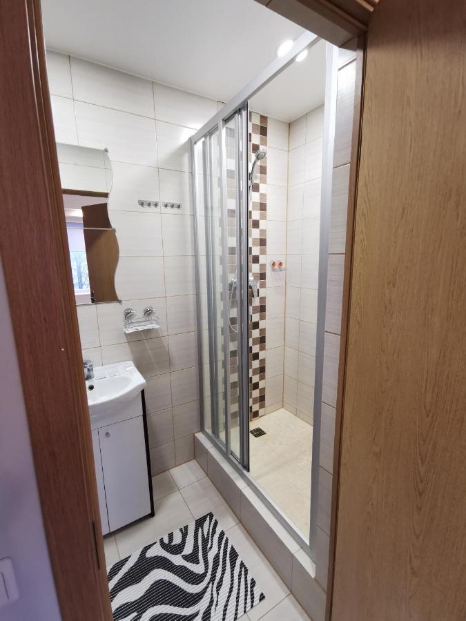 Viesbutis Kelyje Hotel Utena Luaran gambar
